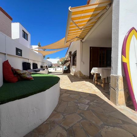 Pura Vida Surf Camp & School Vandrerhjem La Oliva Eksteriør bilde